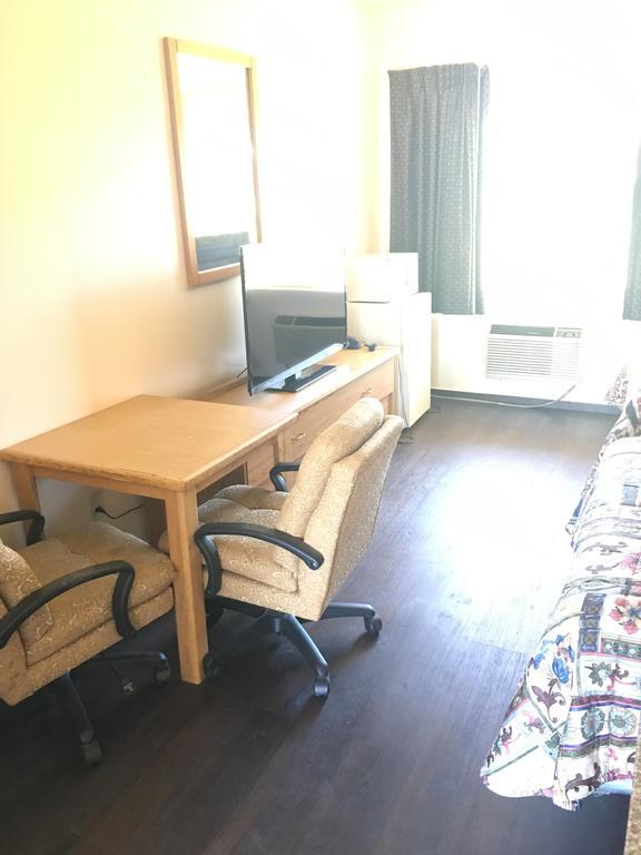 Budget Inn Motel 우드번 외부 사진