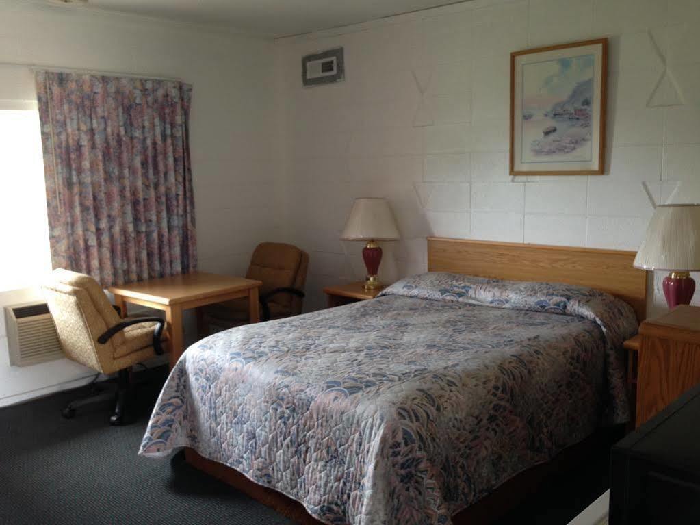 Budget Inn Motel 우드번 외부 사진